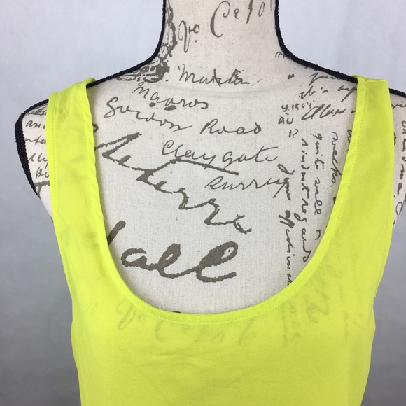 Umgee Lime Green Hi-low Side Cutout Tank Top Sz M - Picture 2 of 8